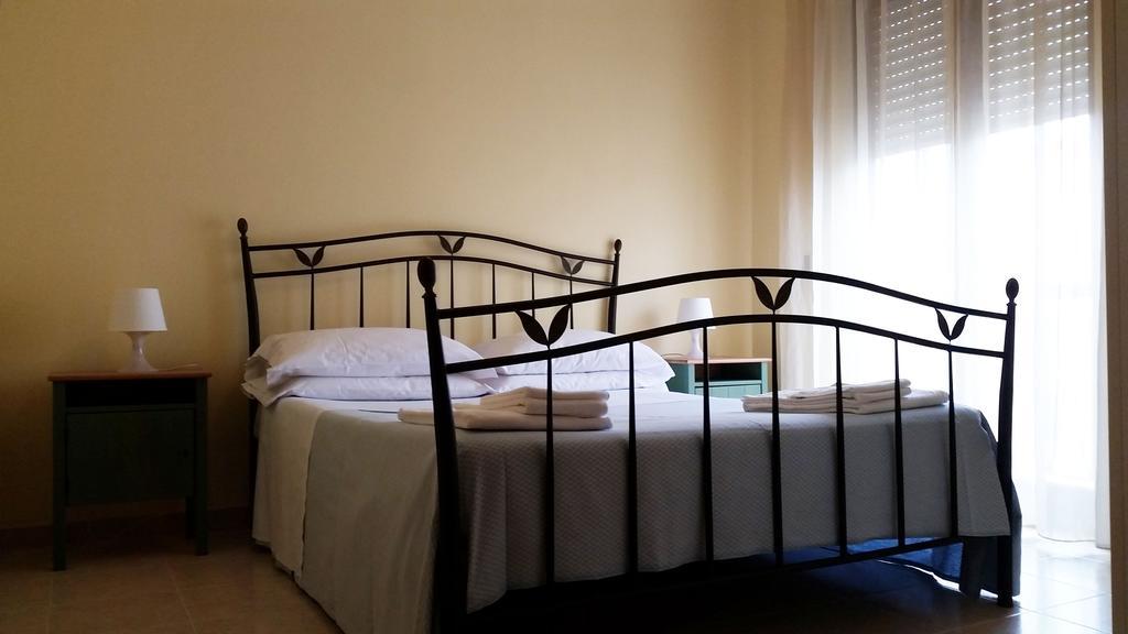 Ciao Hotel & Residence - Apartments Конверсано Стая снимка