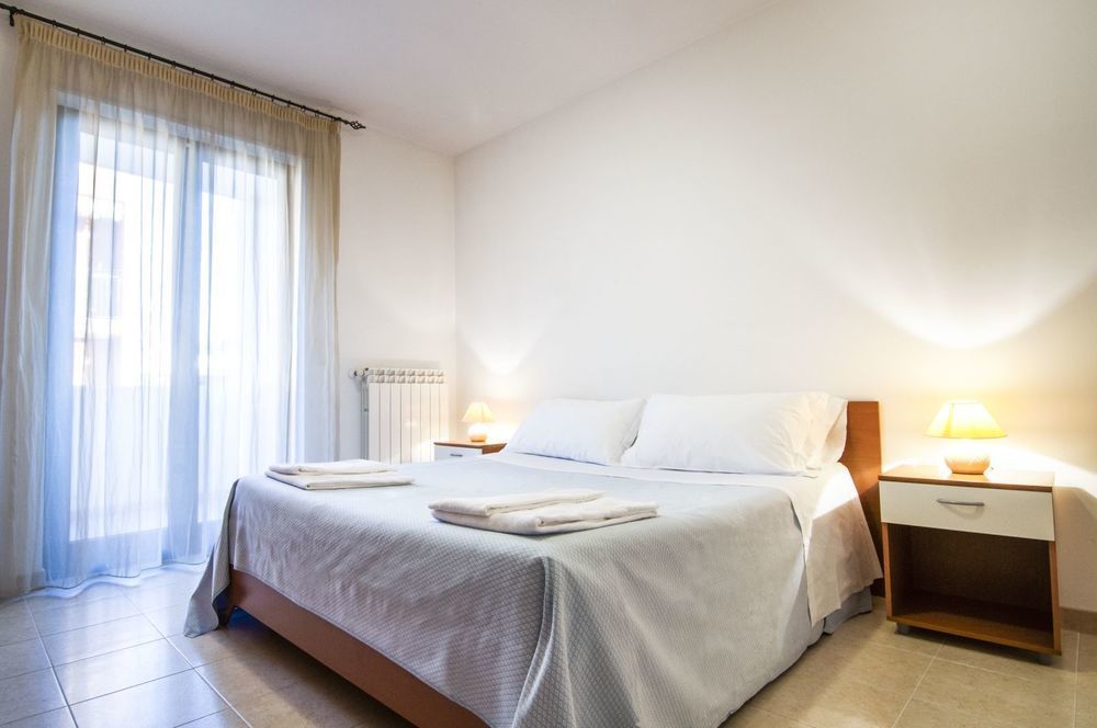 Ciao Hotel & Residence - Apartments Конверсано Екстериор снимка