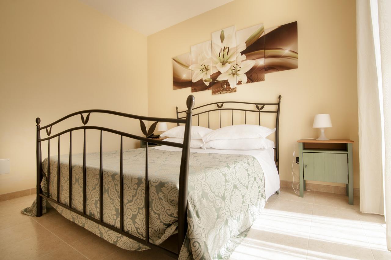 Ciao Hotel & Residence - Apartments Конверсано Екстериор снимка